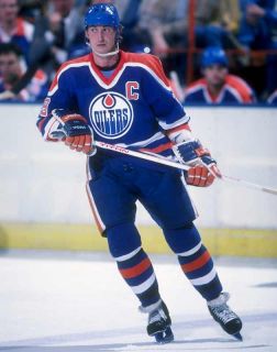 This figure has Gretzky in the uniform of the Edmonton Oilers, with