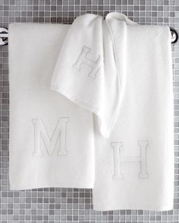 1ND4 Matouk Auberge Monogrammed Bath Towels