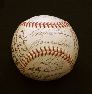 1953 Milwaukee Braves Team Signed Baseball 26 Sigs
