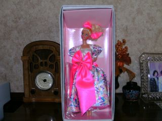 1990 Barbie Style Collector Doll Le