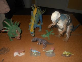  Die Cast Dinosaurs with JP Figures and Horned Lizard and Others