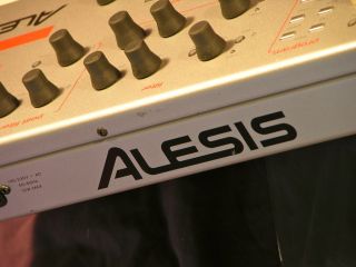 Alesis ion Virtual Analog Synthesizer Keyboard