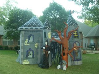 Prototype Gemmy Halloween Haunted House Inflatable Airblown
