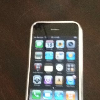 1st Generation iPhone 16g Silver Excellent Condition