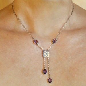 bennett 1884 1914 this elegant necklace sits on the neck