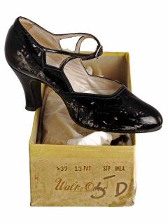 Vintage Black Mary Jane Patent Leather Shoes 1920 6.5D