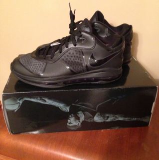 10.5 Brand New Nike Lebron James 8 V/2Basketball Shoes 