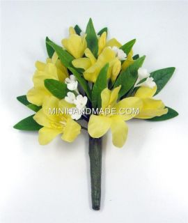  south carolina supplies yellow jasmine blossom for handmade gifts