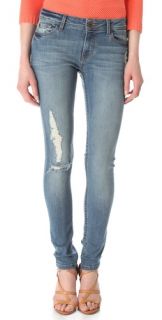 Distressed / Destroyed / Ripped Jeans
