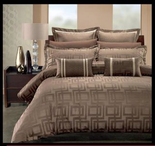 the janet is a decorative multi tone duvet cover set with the dominant