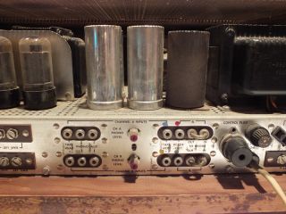 Vintage Fisher 800 B Am FM Stereo Tube Receiver with Wood Case