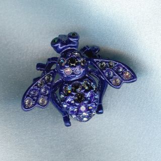 Joan Rivers Bee Pin Dark Blue Metal Shades of Blue Round Crystals