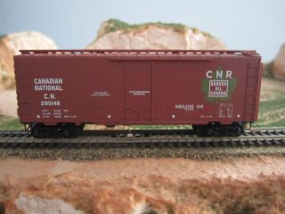 scale MICRO TRAINS 40 Plug door boxcar CANADIAN NATIONAL road 290148