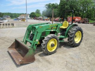 John Deere 5105 4x4 Tractor with Loader Nice 1 Owner 780 Hours