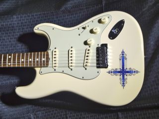 Fender Kenny Wayne Shepherd Stratocaster Guitar Arctic White w Cross