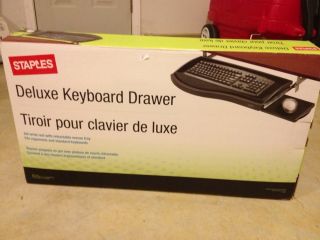 Staples Deluxe Keyboard Drawer