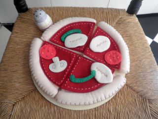 PoTTeRy BaRn KiDs Pretend Play Food Pizza & Toppings Soft Baby Toddler