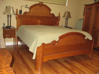 King Size Victorian Sampler Bed Oak by Lexington USA Made