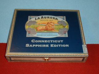 HTF Collectable La Aurora Connecticut Sapphire Edition w Row Insert