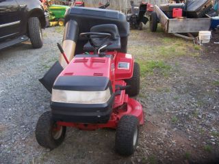 2005 Murray Classic Riding Lawn Tractor Mower 38 in with Bagger 11 H P