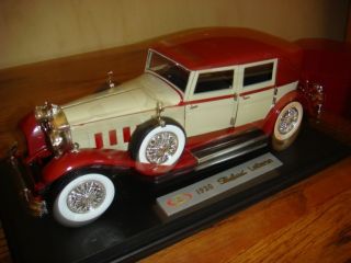 1930 Packard LeBaron Diecast Model