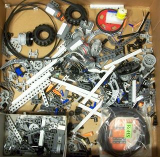 Lego Mindstorms NXT 8527 Parts