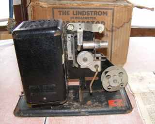 Lindstrom Hand Crank 16mm Movie Projector in Original Box No 1010 A