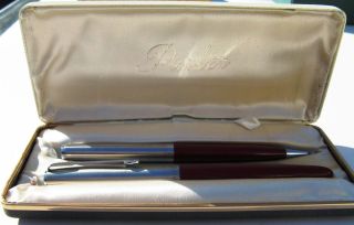 Vintage Burgandy Parker 21 Fountain Pen & Mechanical Pencil Set in