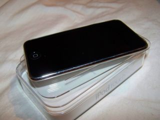 Apple iPod Touch 3rd Generation 8GB Very Good Condition