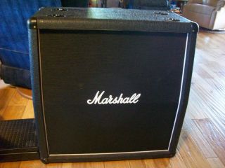 Marshall AVT 412 XA Speaker Cabinet