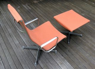 Vintage HERMAN MILLER EAMES ALUMINUM GROUP Tall Back LOUNGE CHAIR and