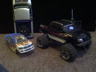 LOSI MINI LST 4x4 4WD BRUSHLESS Radio Controlled Truck RTR with extra