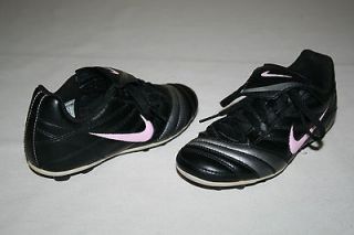 Nike Girls Sz 13 C Black Pink & Gray Lace Up Soccer Cleats Shoes