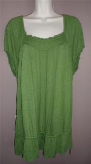 women plus APT. 9 Green Peplum Ruched Top (size 1 X ) Excellent