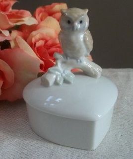 Vtg porcelain Otagiri Japan owl on a branch heart shape trinket box
