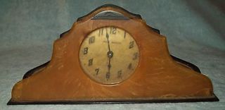 Bakelite New Haven Vintage Antique Small 6 1/2 Mantel Wind Up Clock