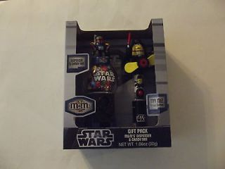 STAR WARS AND M&MS DISPENSER AND CANDY FAN GIFT PACK