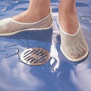 Mesh Shower Shoes with Rubber Soles