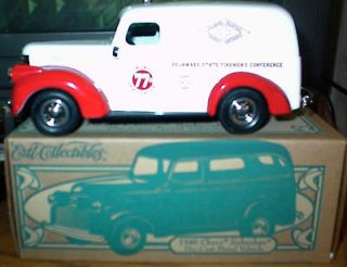 ERTL 1946 Chevy Panel Delaware State Fire  /Free Shipn