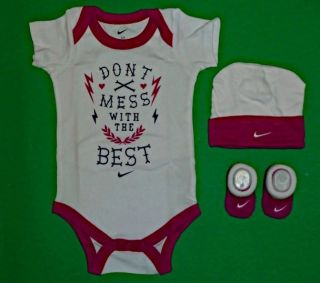 AIR NIKE Newborn/Infant 3piece set Bodysuit, Cap, Booties 0 6 Months