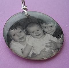 Custom photo art circle pendant with your picture NEW