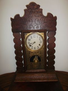 Vintage New Haven Clock Company Mantle Shelf Clock (Works)