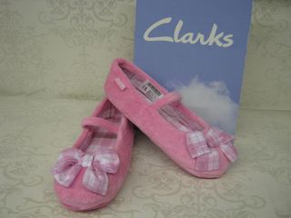 Clarks Girls Flutter Fly Dusty Pink Fabric Velcro Slippers