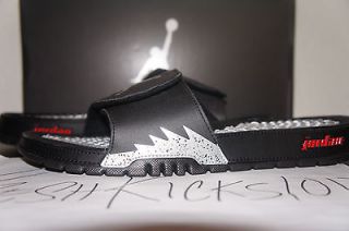 Nike Jordan Hydro V Retro Black White size 9 Sandals Flip Flops 555501