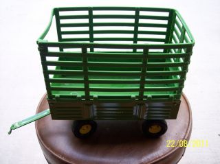 Toy Bale Wagon Ertl 8 x 5 Diecast Plastic Rack SMV Wheels Turn