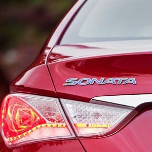 Hyundai 2011 2012 Sonata IX 45 Trunk Hybrid Emblem