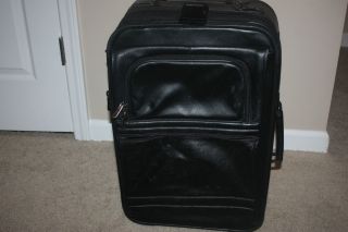 Bellino Black Leather Rolling Carry on Suitcase w Wheels