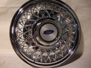 1980s Ford Wire Spoke Hubcap Nice Condition 15 inch Rim S