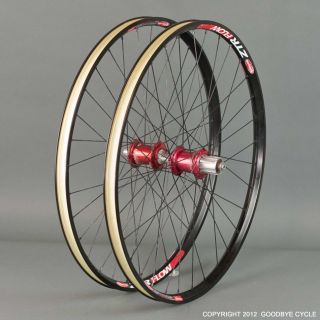 Stans No Tubes ZTR Flow Chris King Red Universal Disc Hubs Wheelset 26