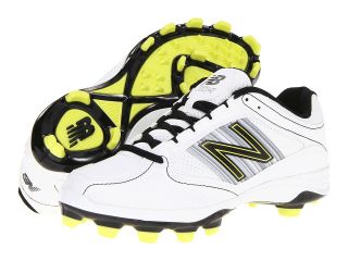 New Balance WF7534 TPU Molded Low Cut Cleat Womens Cleated Shoes (White)